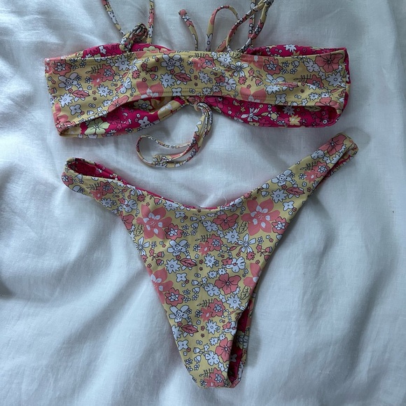 floral bikini - Picture 2 of 2